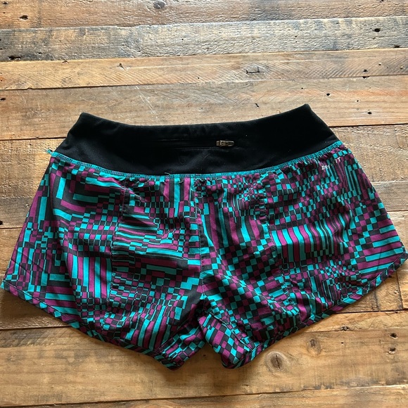 Nike running shorts - Picture 2 of 2